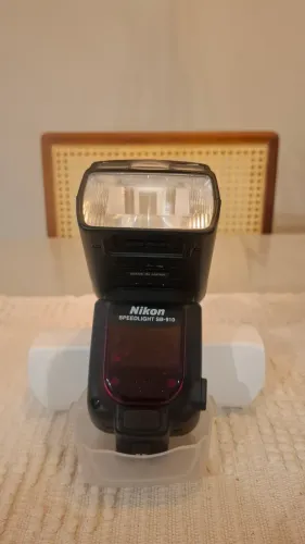 Flash Nikon SB 910 pouco usado