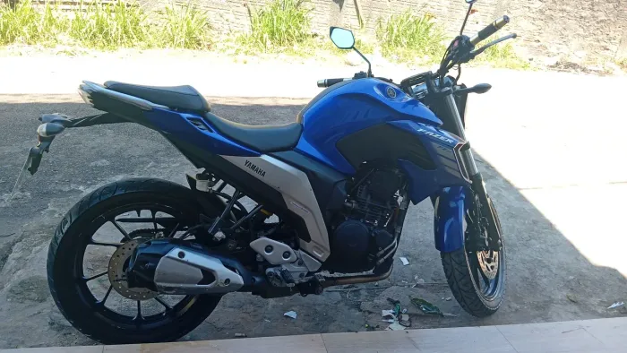 FZ25 por apenas 17.000 avista
