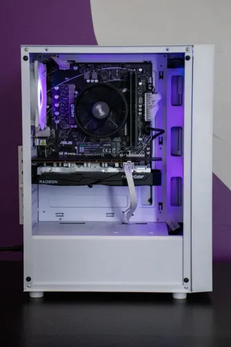 PC Gamer - RYZEN 5 8400F, RX 7600 8GB, A620M, 16GB(2X8GB), 512GBSSD, 600W, A290 WHITE