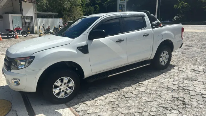 Ford Ranger XLS 2.5 16V 4X2 CD Flex 2013