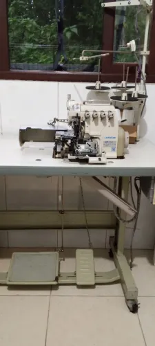 Máquina overloque ponto cadeia Jack