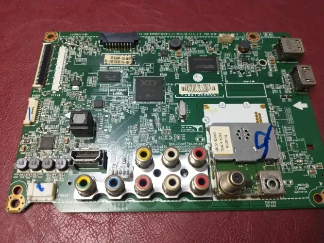Placa principal TV LG 32LB560B