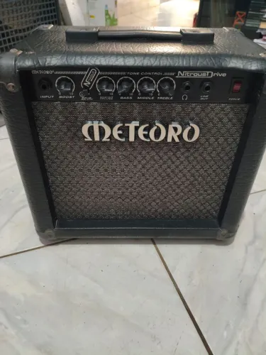 Amplificador Meteoro Nitrous Drive