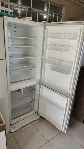 Geladeira Eletrolux Frost Free inversa 454 litros ?