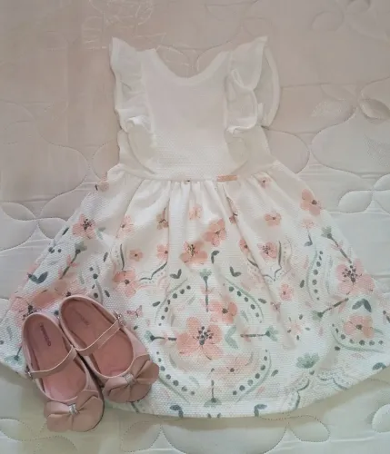 Lindo vestido de Festa mais sapatinho Rosa menina 2 a 3 anos peças seminovas