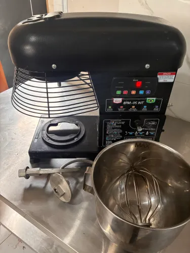 Vendo batedeira industrial 