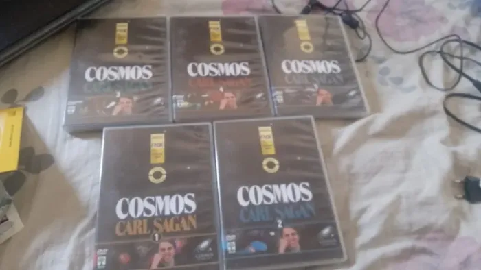 COLEÇÃO COSMOS CARL SAGAN COMPLETO