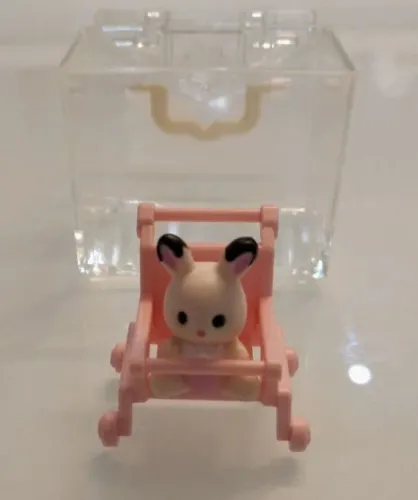 Sylvanian Families - Set importado do japão - mini coelhinha com cadeirinha