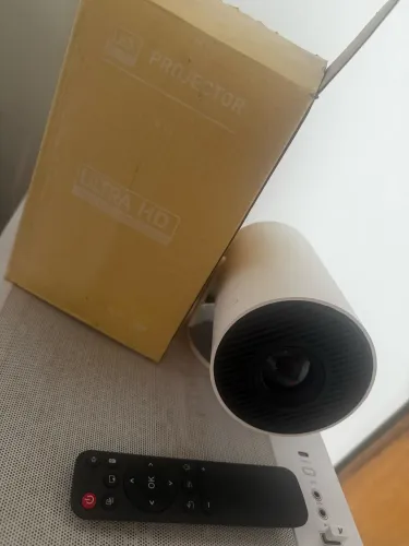 Projetor HY300 Original Portátil Smart Android 11 4K Ultra HD HDMI Wi-Fi Bluetooth