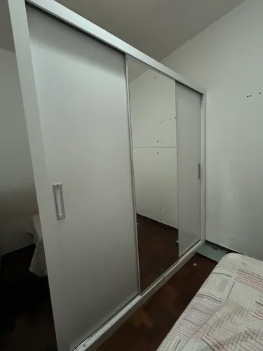 GUARDA ROUPA
