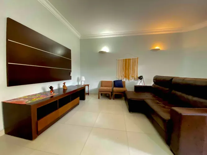 Apartamento para Locação Anual na Pitangueiras no Guarujá | QVista Inteligência Imobiliári