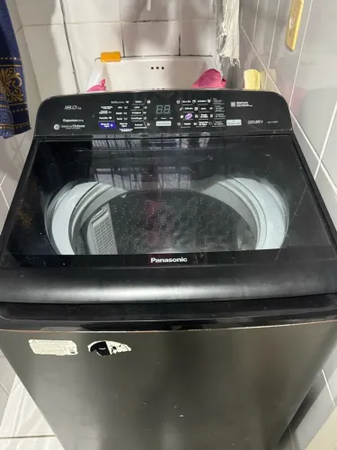 Máquina de lavar à venda com defeito 