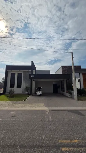 Casa condomínio Pérola do Vale Tremembe