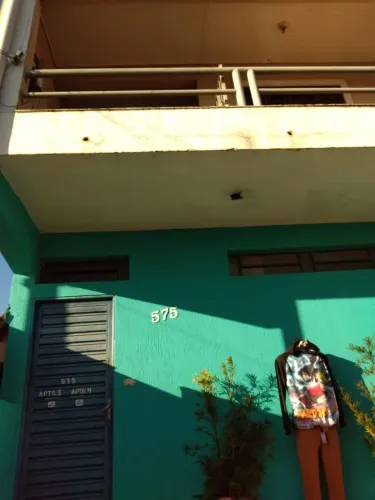 Alugo apartamento 950,00 direto com proprietário