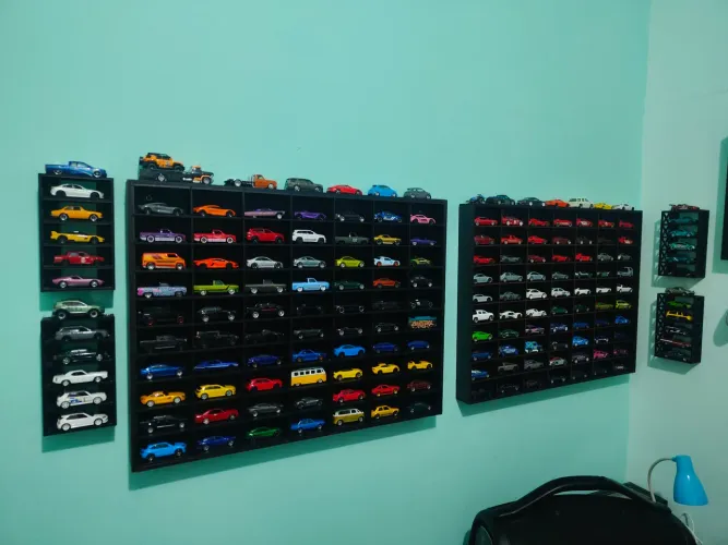 COLEÇÃO HOTWHEELS COM 203 CARRINHOS E EXPOSITORES.