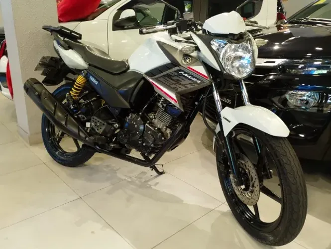 Yamaha YS 150 Fazer SED, 2017, muito nova.