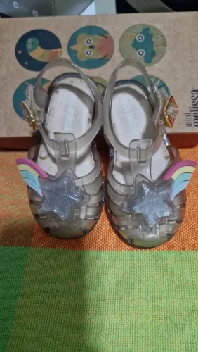 Melissa modelo aranha, tam 20/21, estrelinha c água e glitter