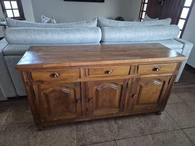 Aparador/Buffet em Madeira Maciça - 3 Gavetas e 3 Portas | Estilo Colonial Clássico