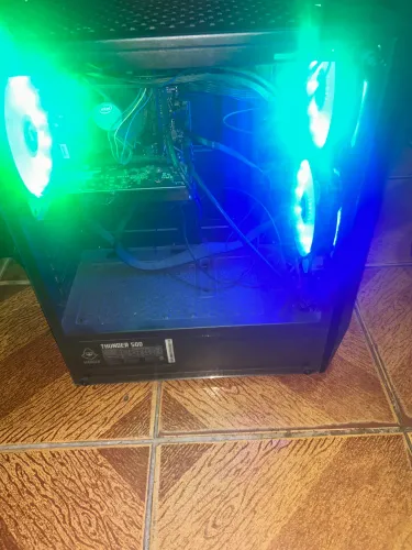 PC Gamer i5 10 Geração + GT 1030 | Gabinete de Vidro com Leds