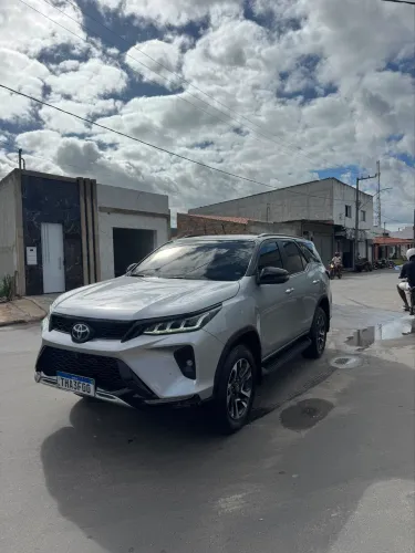 Toyota Hilux SW4 Diamond 2.8 TB 4X4 Die. Aut. 2025