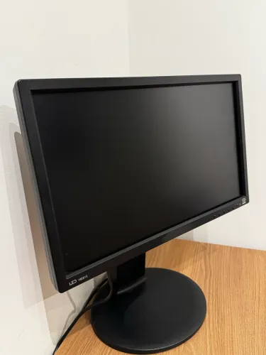 Monitor LG com tela de 18.5" Polegadas 50Hz | HD