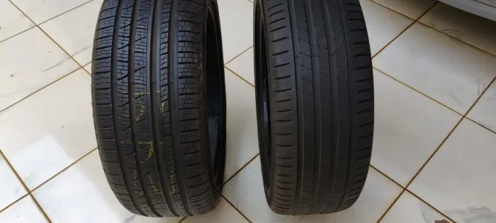 OPORTUNIDADE ,vendo 01 pneu 235/45/19 excelente.