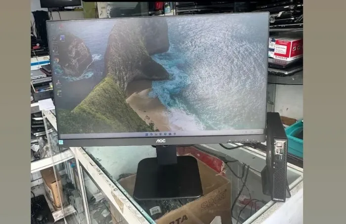 PC Completo Ryzen 5 + Monitor (Mini Computador)