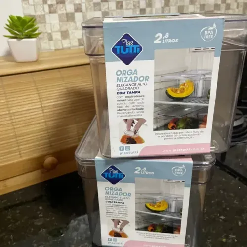 Organizador de Geladeira Acrílico com Tampa 2,8 Litros Verduras Frutas Vegetais PlasTutti