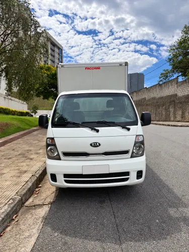 Kia Motors Bongo K-2500 2.5 4X2 TB Diesel 2016