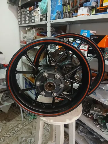 Rodas liga leve triumph twin 900cc