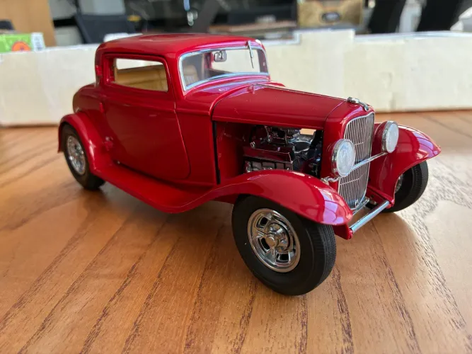 Ford 32 Hot Rod 1:18 GMP