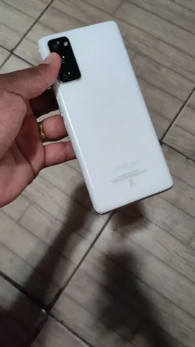 Samsung Galaxy s20 FE funcionando perfeitamente todo original de fábrica 450
