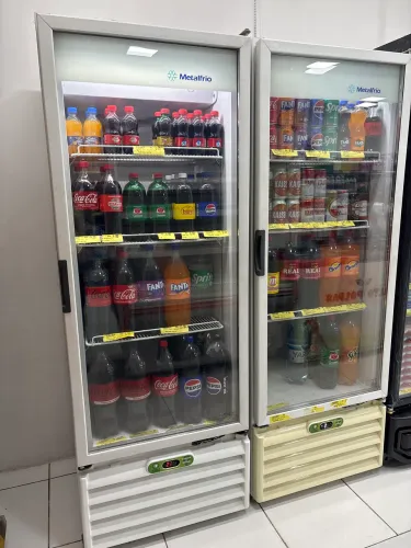 Freezer porta de vidro conservado 