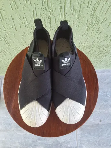 Tênis adidas superstição slide on preto