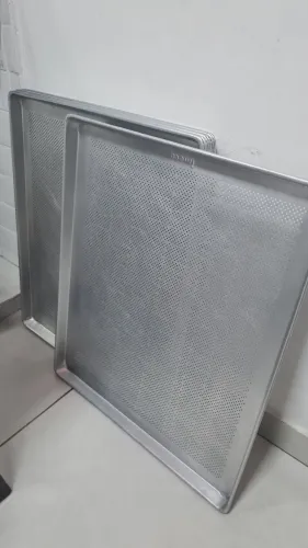 Assadeira Alumínio Perfurada Imeca 58x70