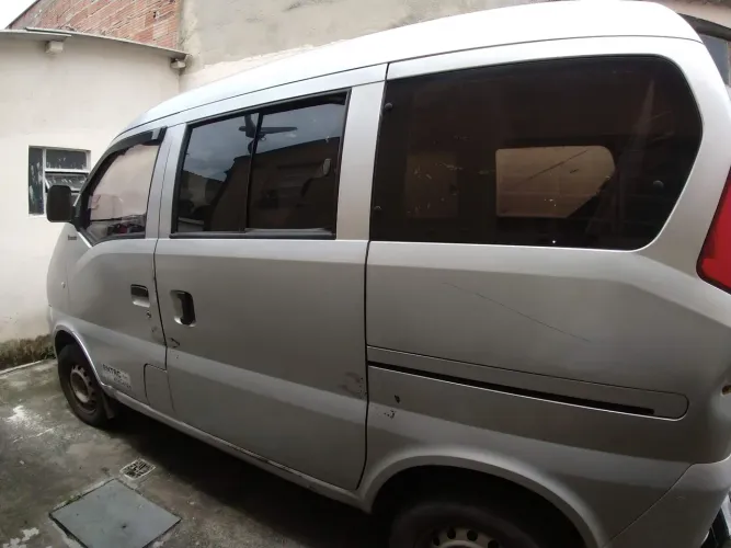 Hafei Towner Passageiro 1.0 8V 48cv 7L 5P 2011