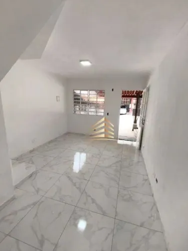 Casa à Venda no Condomínio Residencial Recanto do Sol Jardim Adriana, Guarulhos