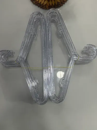 Cabide acrílico próprio para loja de roupa