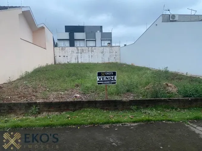 Terreno 300m² 12,00x25,00 à venda em Jardim Universo/Jd Itália - Maringá - PR
