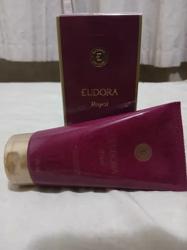Quer ficar cheirosa(o) e deixar sua marca por onde passar?