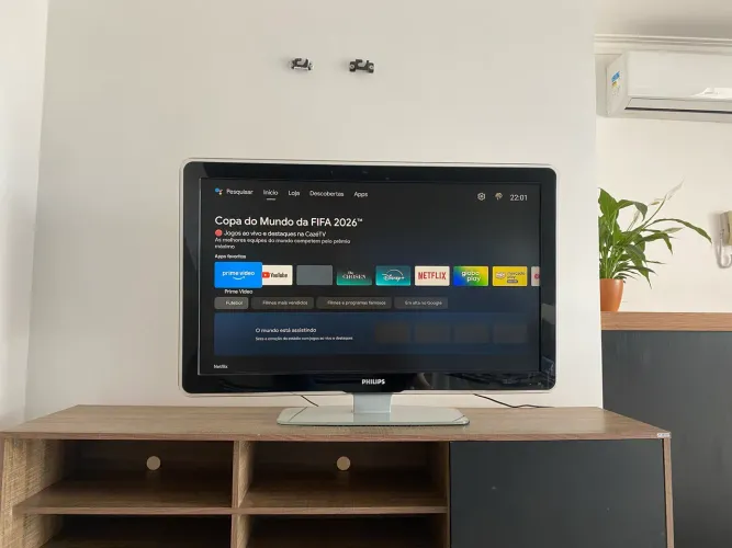 TV Philips 42? FULL HD - Perfeita, com controle original