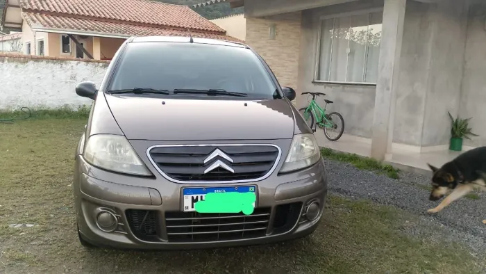 Citroen C3 GLX 1.4/ GLX Sonora 1.4 Flex 8V 5P 2011