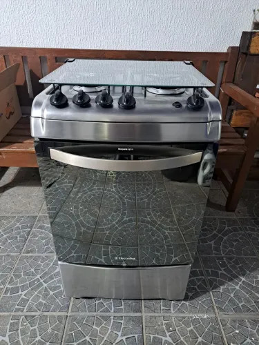 Fogao Electrolux Inox Espelhado 4 bocas adptado para gás natural+mangueira.