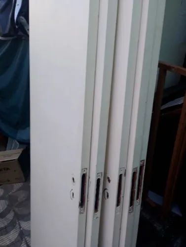 PORTAS PESADAS, V3NDO SEPARADO