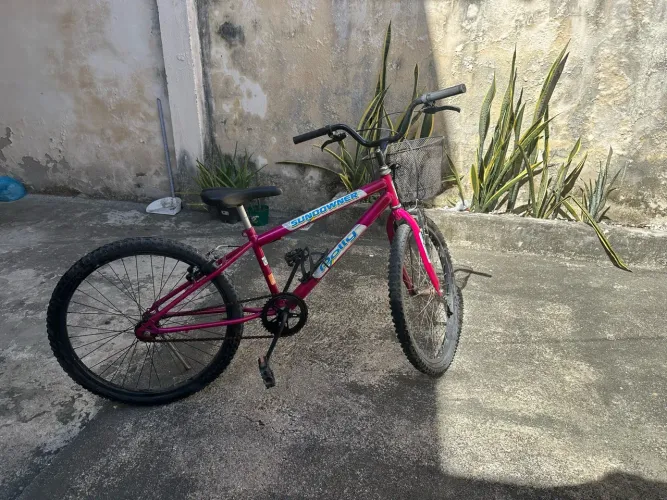 Bicicleta aro 20 nova 5 meses de uso