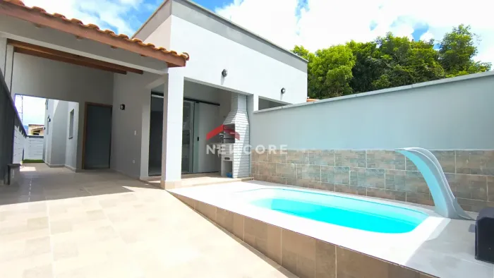 Casa em Rua Vereador Alcides Donadelli - Parque Balneário Oasis - Peruíbe/SP