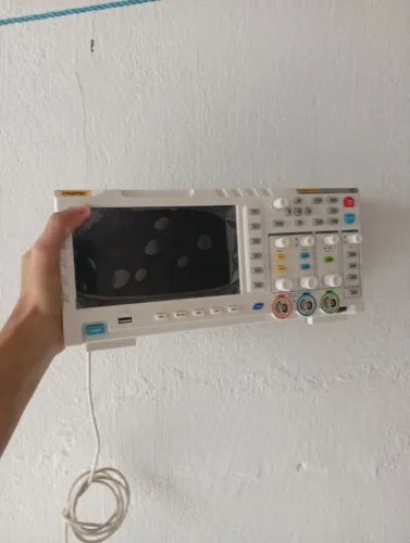 Osciloscópio em Perfeito Estado