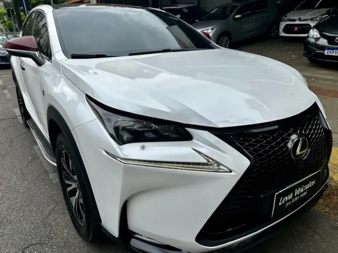 Lexus NX-200T F-sport 2.0 16V 238cv Aut. 2016
