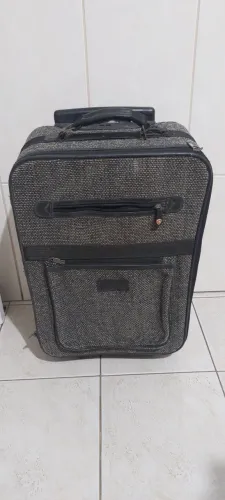 Mala de viagem varios tamanhos  50 reais cada