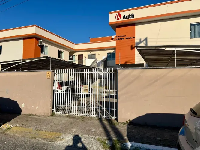 Apartamento Semi Mobiliado com 2 Quartos à Venda no Bairro Cidade Nova em Itajaí